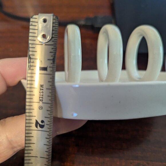 Vintage Wedgwood Etruria England 2AP38 Toast Rack 2 Slice Ceramic Porcelain - Picture 3 of 9